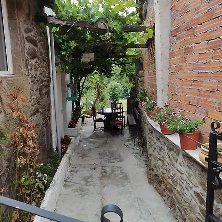 Casa Rural Faluche Homestay Chantada